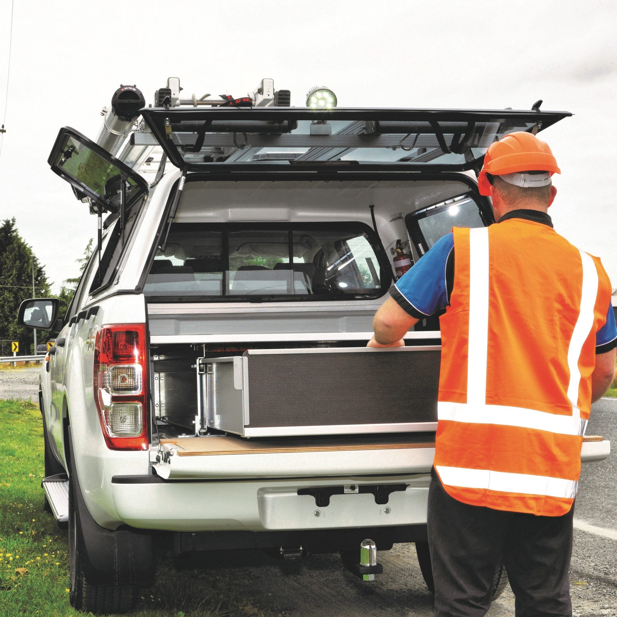 High-Quality Rolaworx Ute Drawers In NZ | Camco Industries